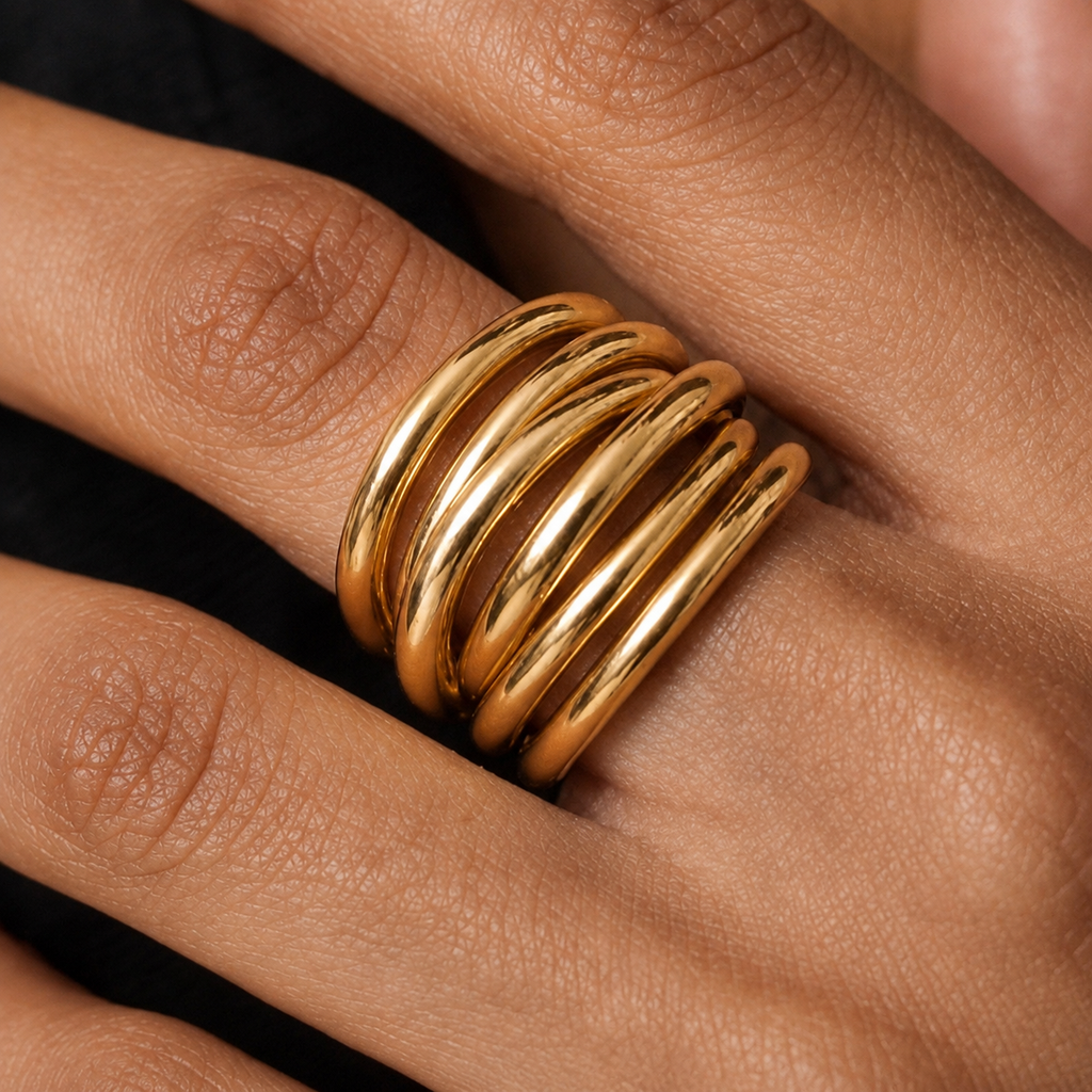 Luna Coil